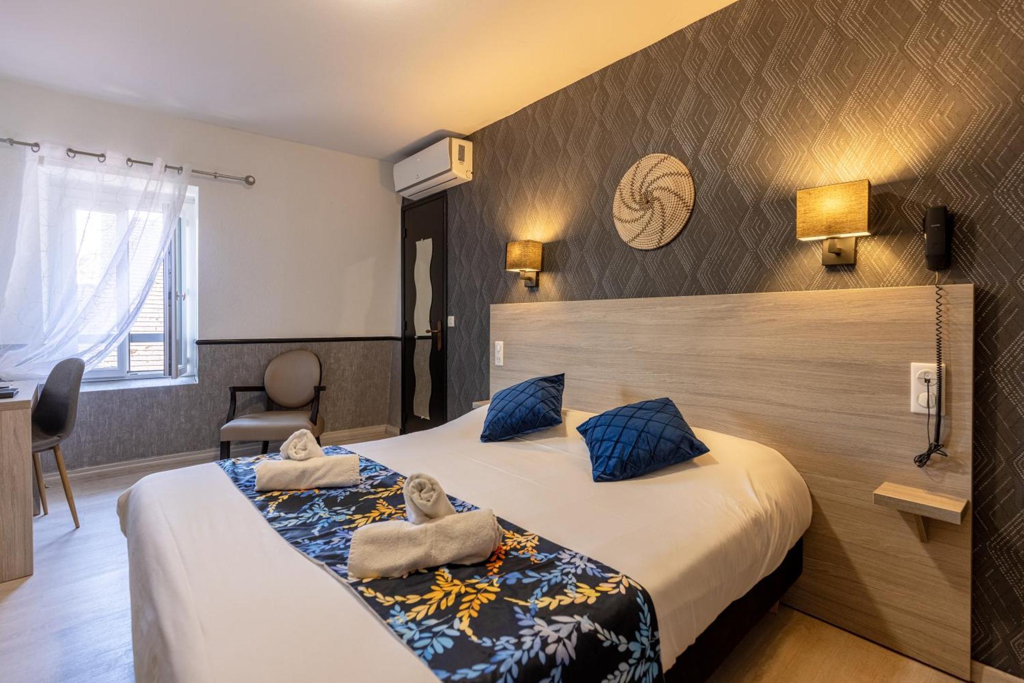 Logis Hotel Pontet Hostellerie Maleville Beynac-et-Cazenac Ngoại thất bức ảnh