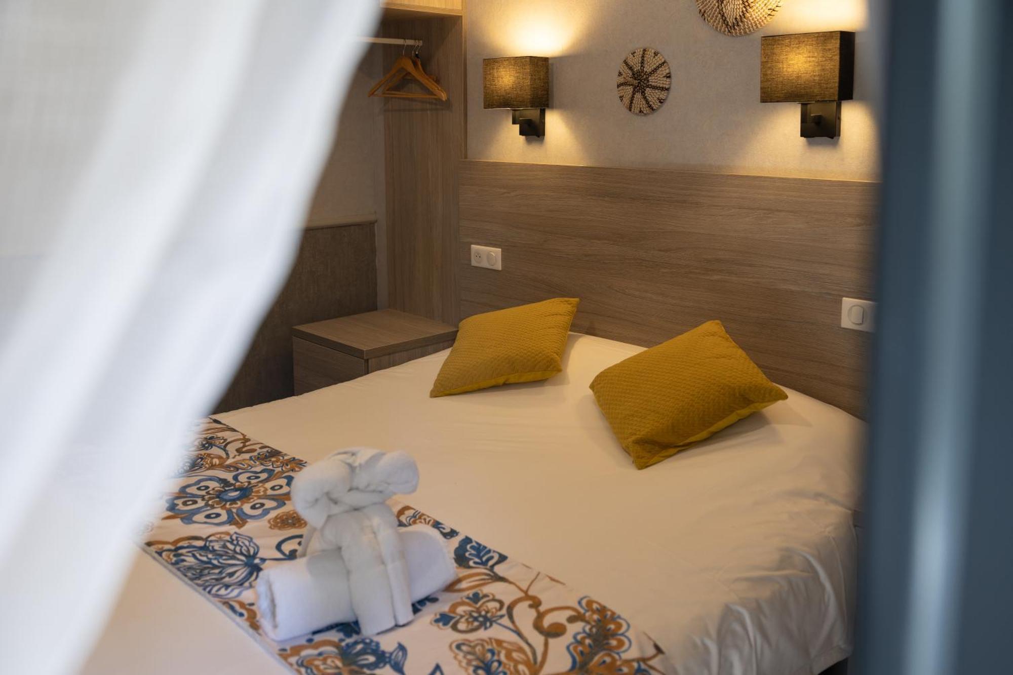 Logis Hotel Pontet Hostellerie Maleville Beynac-et-Cazenac Ngoại thất bức ảnh