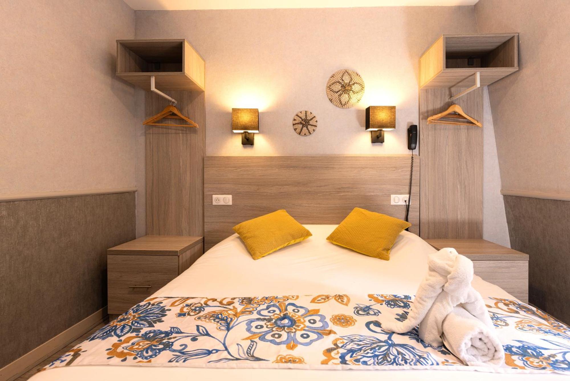 Logis Hotel Pontet Hostellerie Maleville Beynac-et-Cazenac Ngoại thất bức ảnh